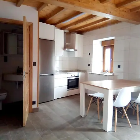 בית נופש House With 2 Bedrooms In Luarca With Wonderful Mountain View And Balcony 700 M From The Beach